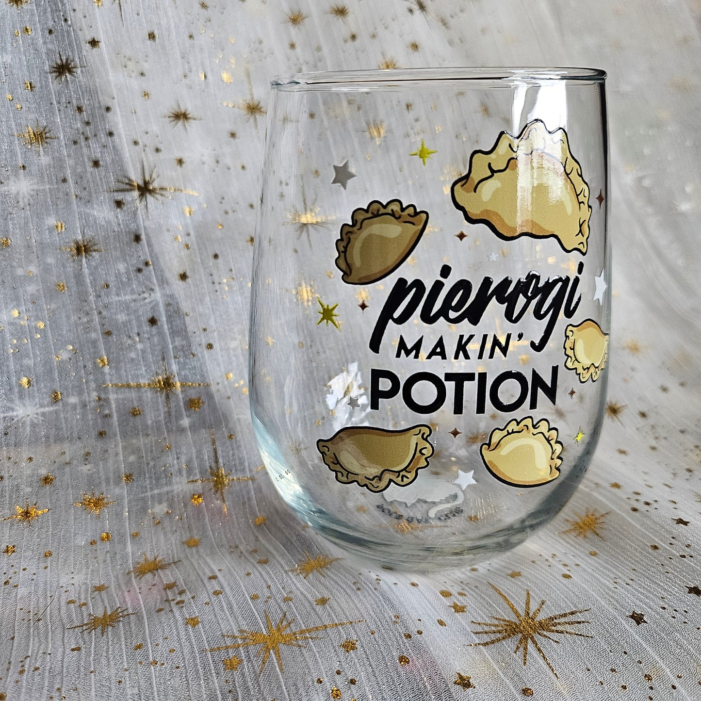Pierogi Makin’ Potion Wine Glass • Polish Stemless Wine Glass • Pierogi Gift • Cooking Night Glassware • 12 oz or 17 oz