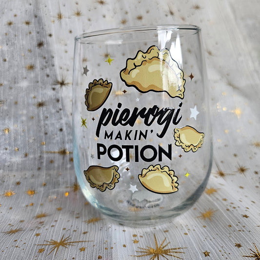 Pierogi Makin’ Potion Wine Glass • Polish Stemless Wine Glass • Pierogi Gift • Cooking Night Glassware • 12 oz or 17 oz